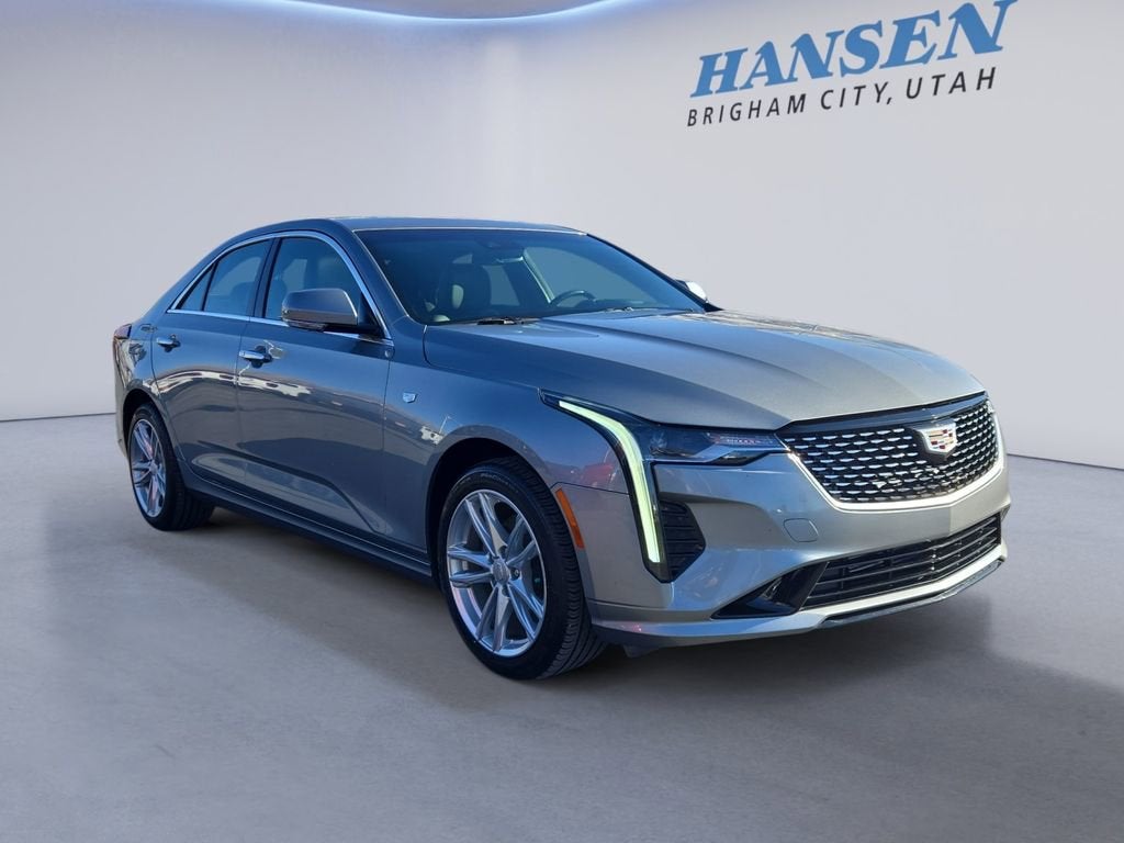 2023 Cadillac CT4 Luxury