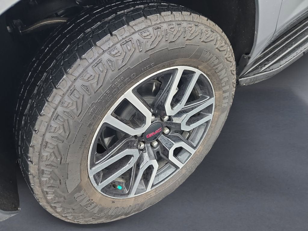 2024 GMC Yukon XL AT4