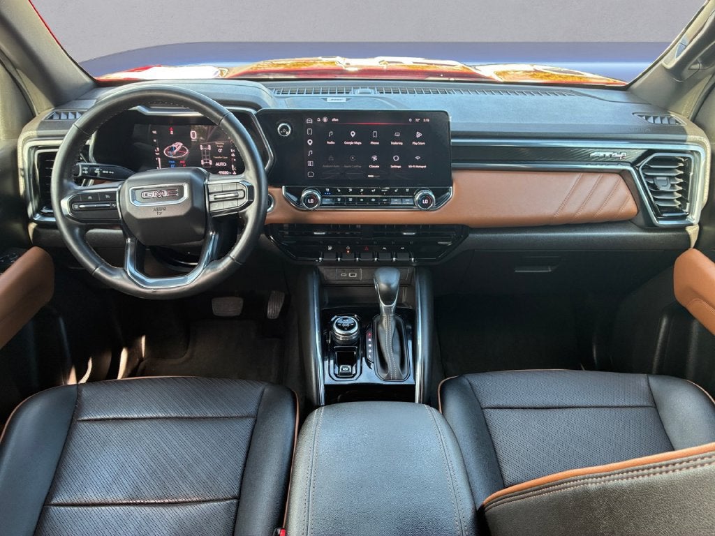 2023 GMC Canyon 4WD AT4