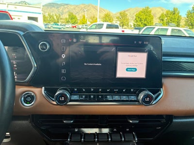 2023 GMC Canyon 4WD AT4
