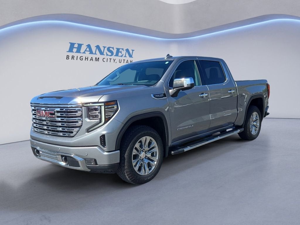 2023 GMC Sierra 4WD Crew Cab Short Box Denali's photo