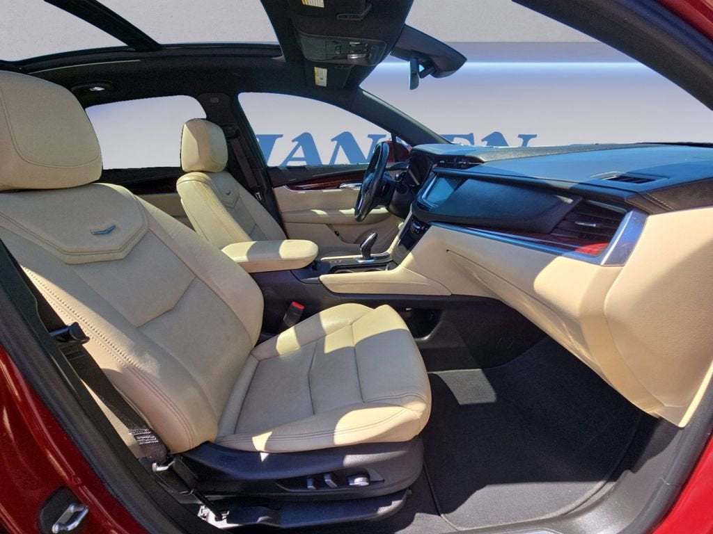 2017 Cadillac XT5 Luxury AWD