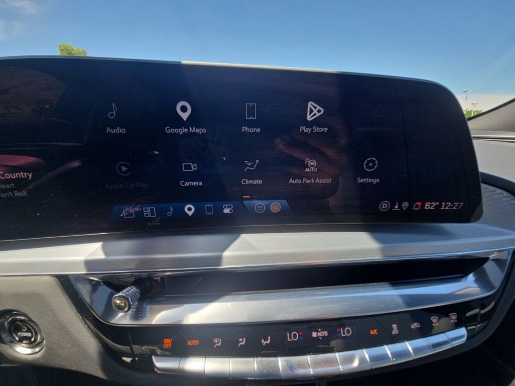 2024 Cadillac LYRIQ Sport 2