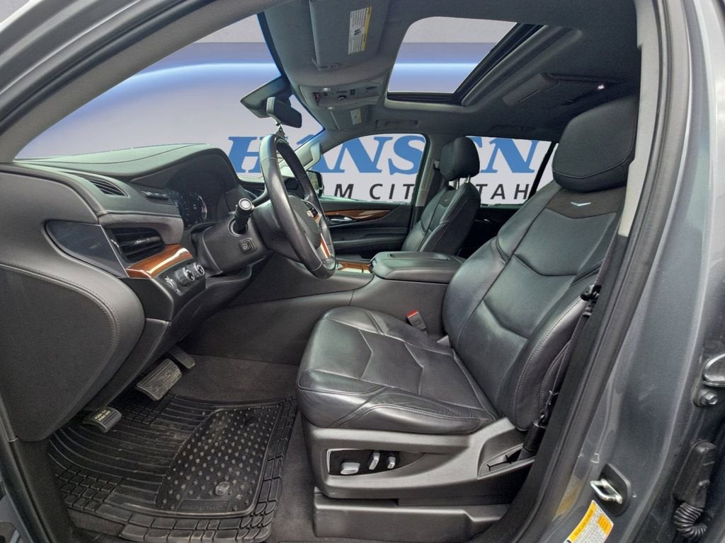 2019 Cadillac Escalade Luxury