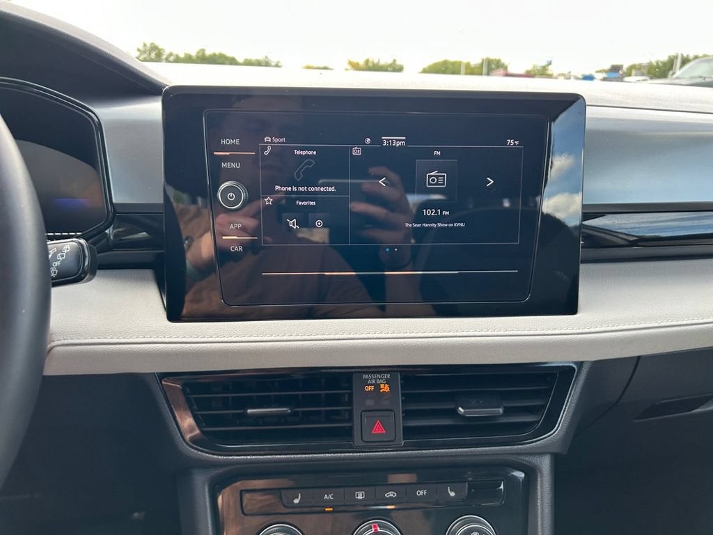 2025 Volkswagen Taos S