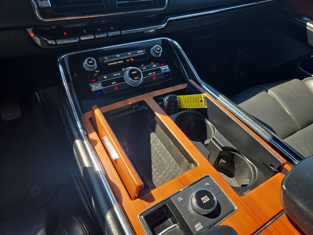 2019 Lincoln Navigator Select
