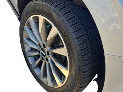 2019 Lincoln Navigator Select
