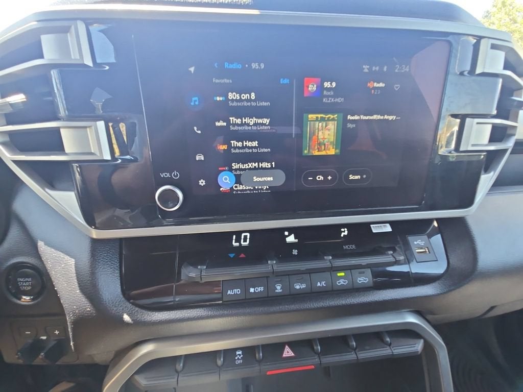 2025 Toyota Tundra 4WD SR5