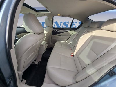 2015 INFINITI Q50 Premium